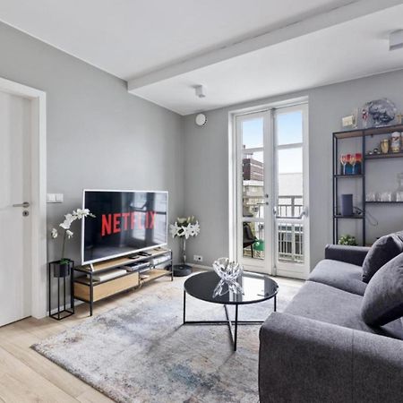 Cheerful Down Town Apartment Рейкьявик Экстерьер фото